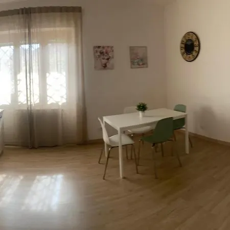 House 2 Διαμέρισμα Φιουμιτσίνο